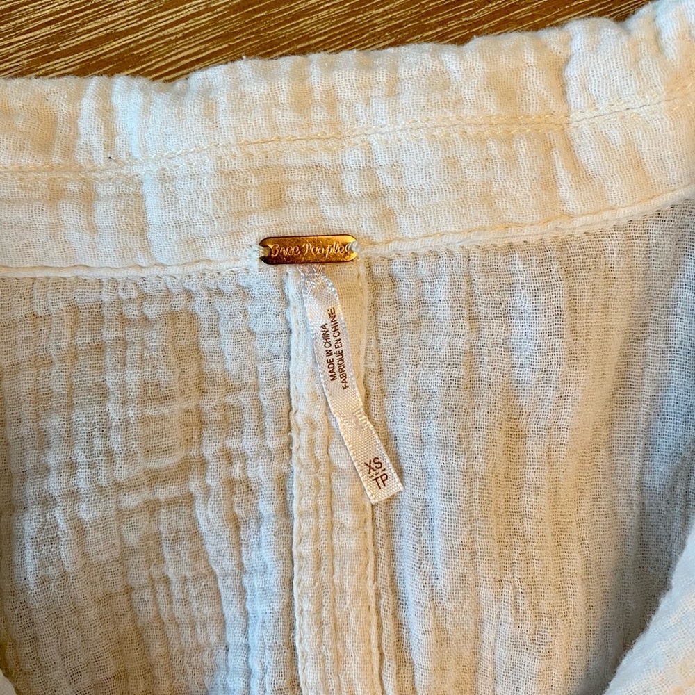 Free People Button Front Long Sleeve Tunic Top - Picture 3 of 14